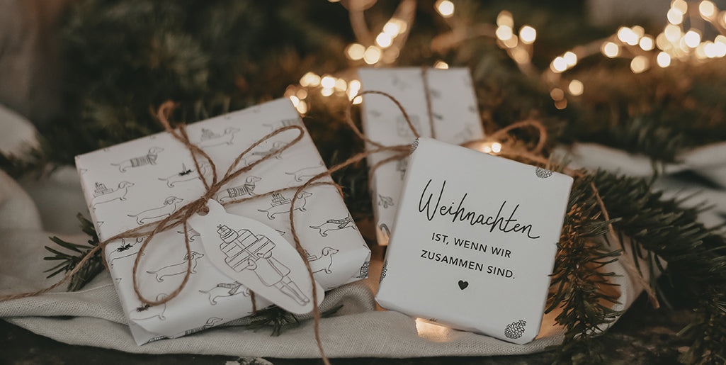 DIY Geschenkpapier: Liebevoll verpackt mit unseren weihnachtlichen Designs