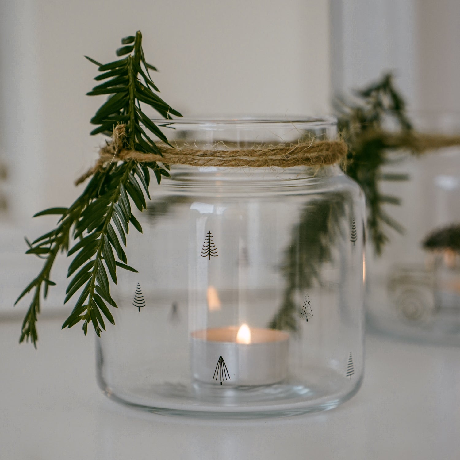 Vase moyen en verre sapins