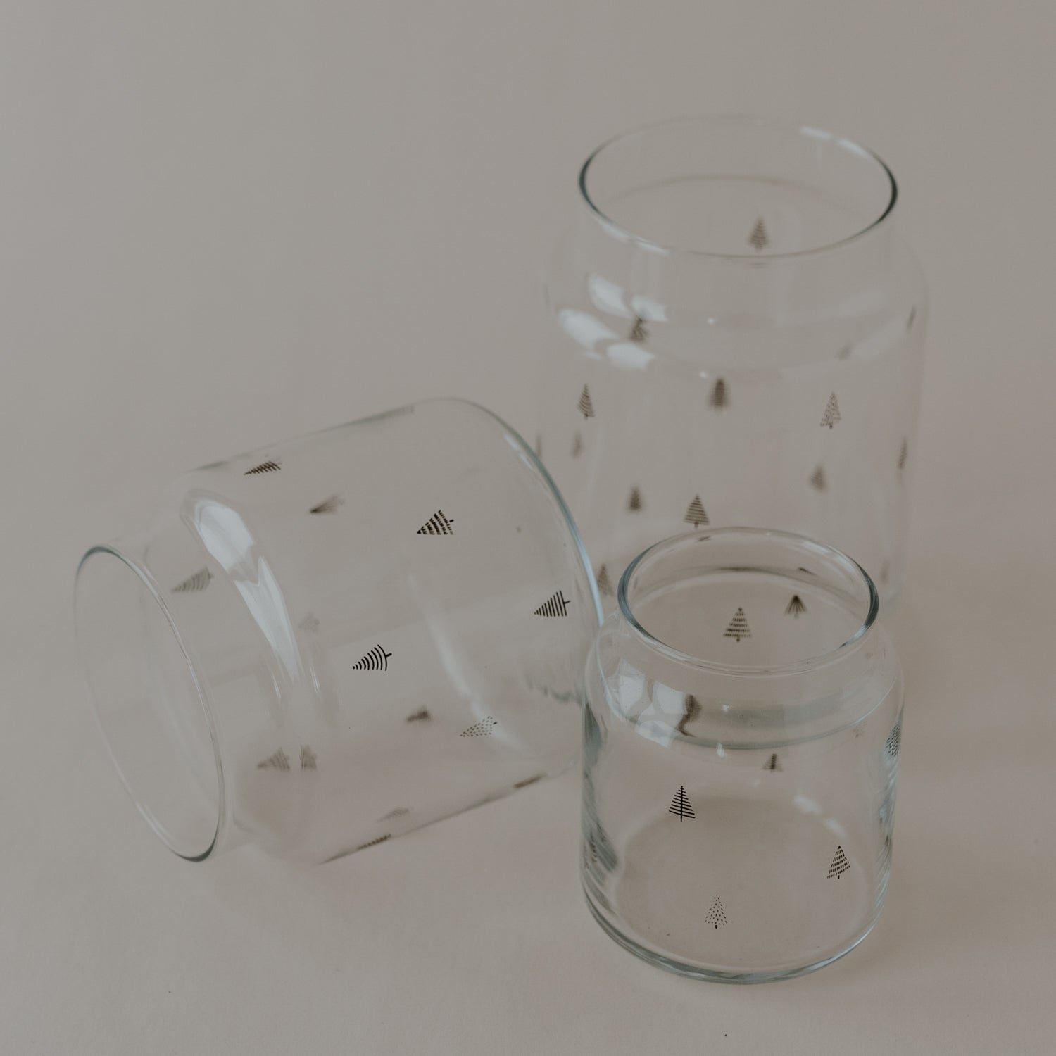 Vase moyen en verre sapins